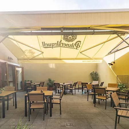 Konukevi Cernej Ptak 3*