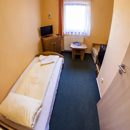 Cernej Ptak 3* Jindřichŭv Hradec