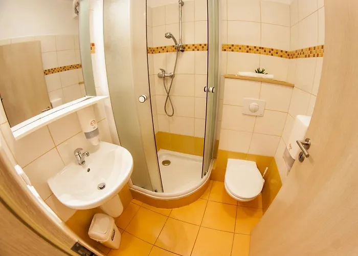 Cernej Ptak Gasthof 3*