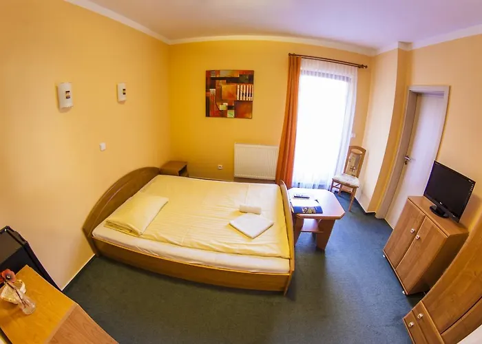 Gasthof Cernej Ptak 3*