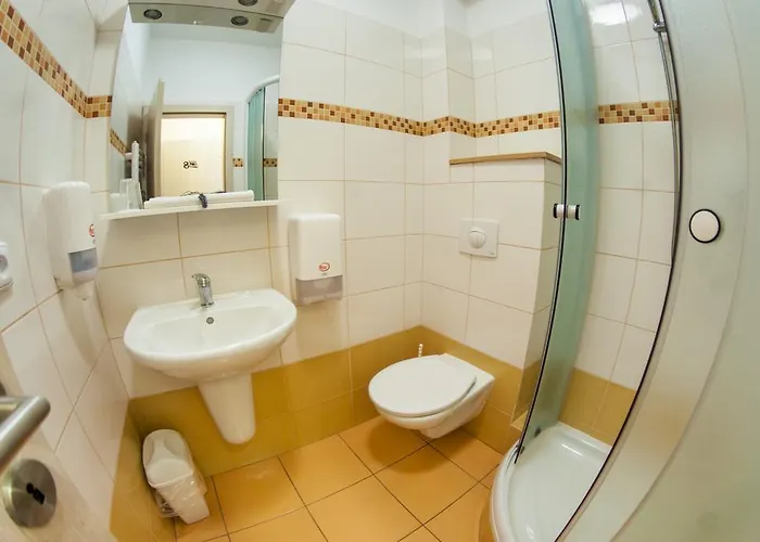 Cernej Ptak Gasthof 3*